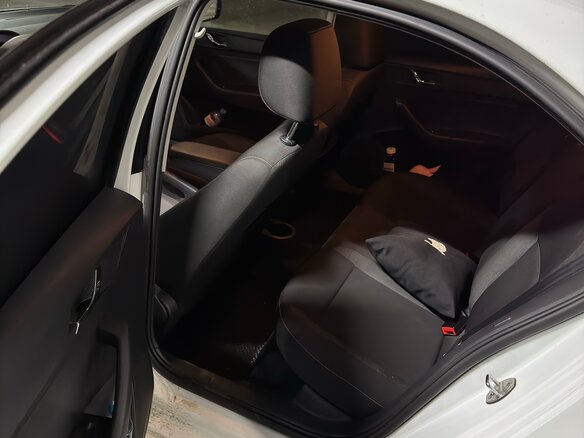 2014 Skoda Rapid I, белый, 1300000 рублей - вид 10