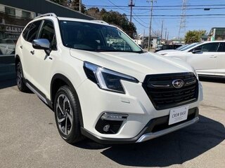2023 Subaru Forester V Рестайлинг, белый, 2530000 рублей, вид 3