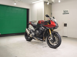 2022 Triumph Speed Triple, красный, 1200000 рублей, вид 3