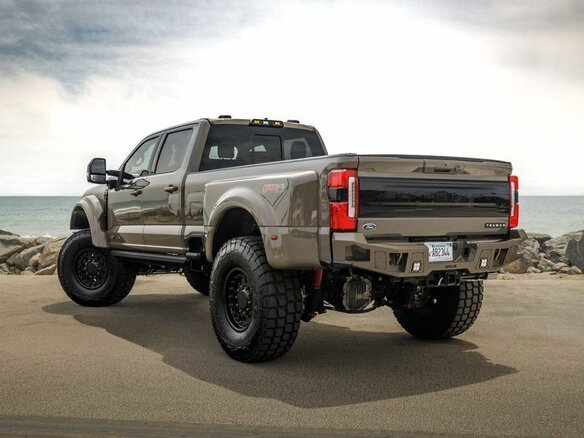 2026 Ford F-350, коричневый - вид 4