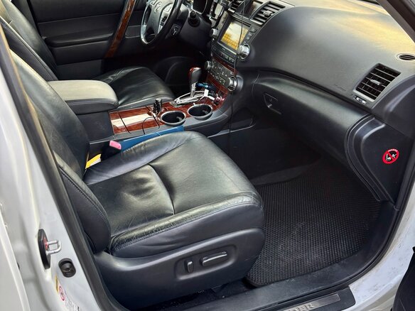 2011 Toyota Highlander II (XU40) Рестайлинг, белый, 2790000 рублей - вид 18