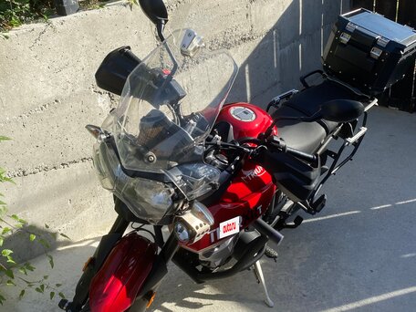2017 Triumph Tiger 800, красный, 950000 рублей, вид 3