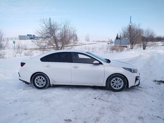 2021 Kia K3 II Рестайлинг, белый, 1650000 рублей, вид 2