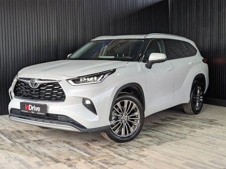 Toyota Highlander IV (XU70)