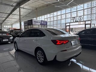 2023 Chevrolet Monza II Рестайлинг, серебристый, 1020000 рублей, вид 4