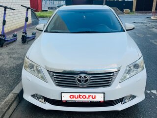 2012 Toyota Camry VII (XV50), белый, 1620000 рублей, вид 2