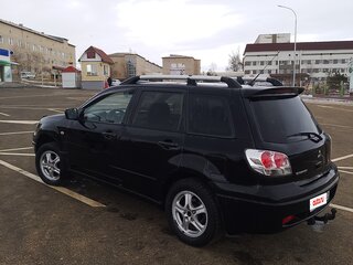 2004 Mitsubishi Outlander I, чёрный, 450000 рублей, вид 3