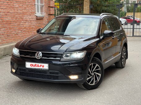 2018 Volkswagen Tiguan II, чёрный, 3050000 рублей, вид 2