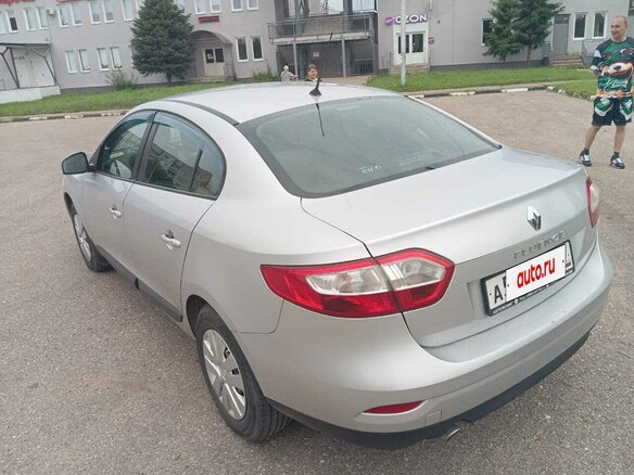 2013 Renault Fluence I, серый, 850000 рублей - вид 5
