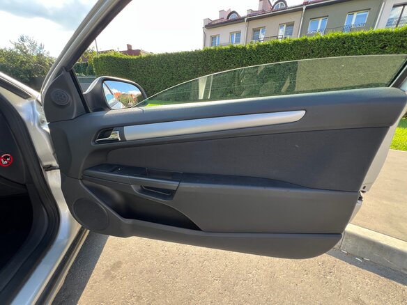 2010 Opel Astra GTC H Рестайлинг, серебристый, 472000 рублей - вид 7