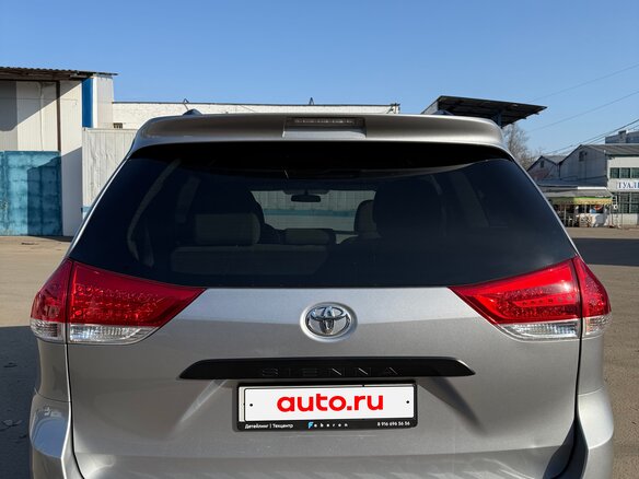 2012 Toyota Sienna III, серый, 1999999 рублей - вид 8