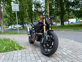 2019 Indian FTR 1200, красный, 850000 рублей, вид 1