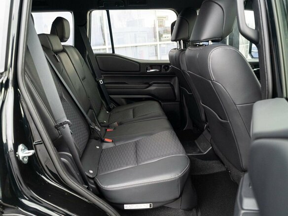 2025 Toyota Land Cruiser Prado 250 Series, чёрный, 11700000 рублей - вид 9