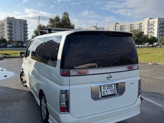 2003 Nissan Elgrand II (E51), белый, 1000000 рублей, вид 5