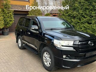 2013 Toyota Land Cruiser 200 Series Рестайлинг 1, чёрный, 8900000 рублей, вид 1
