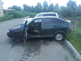 2002 Lada (ВАЗ) 2112, зелёный, 100000 рублей, вид 4