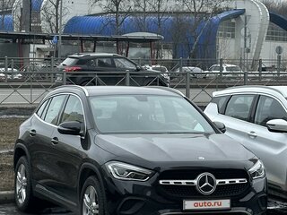 2020 Mercedes-Benz GLA 200 II (H247), чёрный, 3850000 рублей, вид 1
