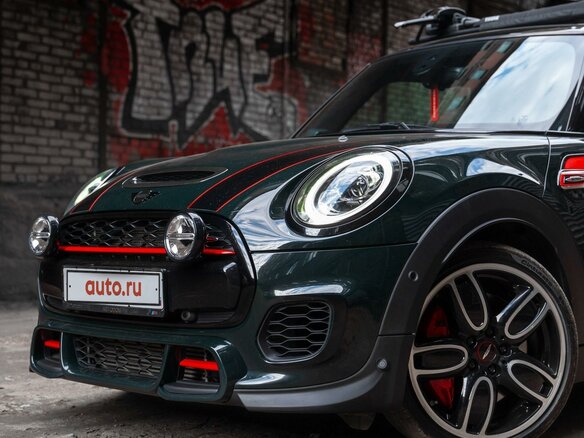 2019 Mini Hatch JCW III (F55/F56) Рестайлинг, зелёный - вид 20