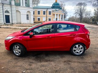 2008 Ford Fiesta Mk6, красный, 350000 рублей, вид 5