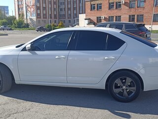 2018 Skoda Octavia III (A7) Рестайлинг, белый, 1440000 рублей, вид 4