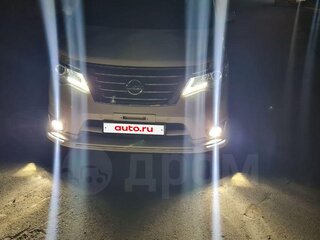 2015 Nissan Serena IV (C26), белый, 2000000 рублей, вид 4
