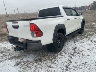 2019 Toyota Hilux VIII, белый, 4100000 рублей, вид 3