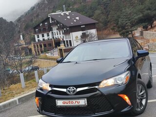 2016 Toyota Camry VII (XV50) Рестайлинг, синий, 1650000 рублей, вид 1