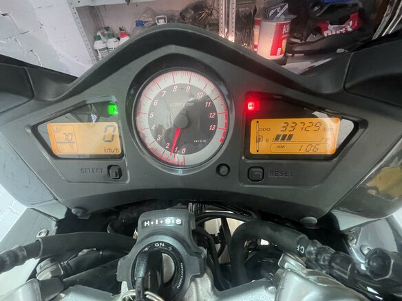 2009 Honda VFR 800, белый, 500000 рублей - вид 3