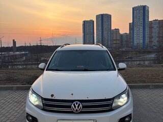 2011 Volkswagen Tiguan I Рестайлинг, белый, 980000 рублей, вид 3
