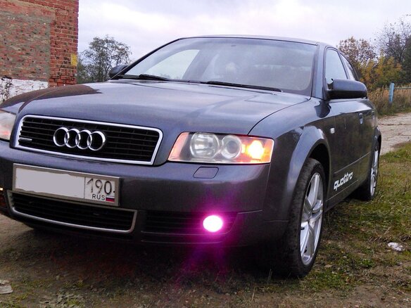 2004 Audi A4 II (B6), серый - вид 1