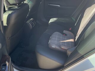 2017 Toyota Camry VII (XV50) Рестайлинг, белый, 2620000 рублей, вид 4