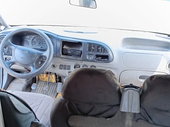 1999 Ford Transit, белый, 250000 рублей - вид 4