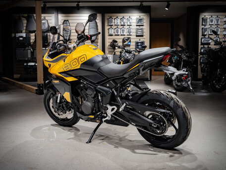2026 Triumph Tiger Sport 800, жёлтый, 1640000 рублей, вид 4