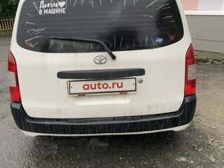 2004 Toyota Probox I, белый, 720000 рублей, вид 4