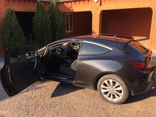 2012 Opel Astra GTC J Рестайлинг, чёрный, 900000 рублей, вид 3
