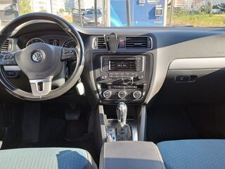 2013 Volkswagen Jetta VI, белый, 1380000 рублей, вид 4