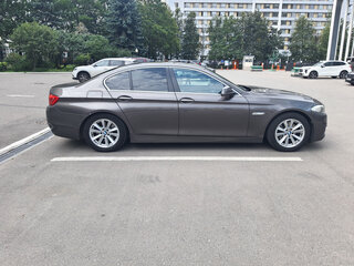 2013 BMW 5 серии 520i VI (F10/F11/F07), коричневый, 1750000 рублей, вид 2