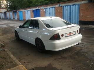 2005 Toyota Altezza, белый, 2000000 рублей, вид 5