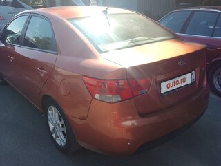 2011 Kia Cerato 6-speed II, оранжевый, 740000 рублей, вид 4