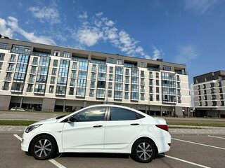 2015 Hyundai Solaris I Рестайлинг, белый, 800000 рублей, вид 5