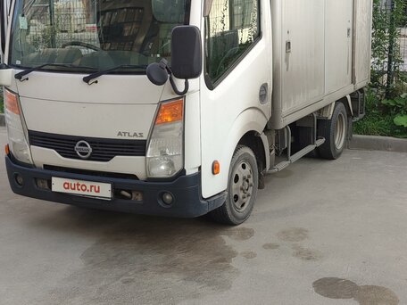 2014 Nissan Atlas, белый, 2475000 рублей, вид 3