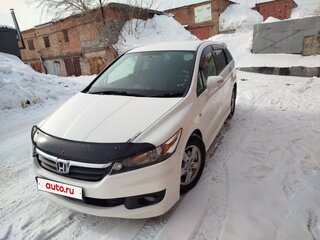 2010 Honda Stream II Рестайлинг, белый, 1420000 рублей, вид 1