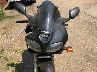 Suzuki SV 400