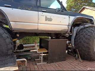1992 Nissan Patrol IV (Y60), чёрный, 3500000 рублей, вид 2