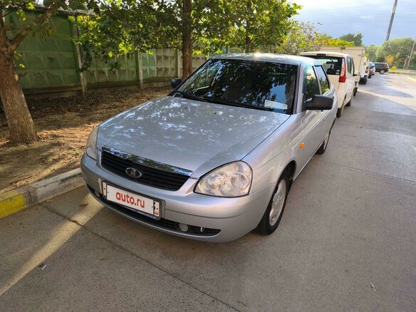 2008 Lada (ВАЗ) Priora I, серебристый, 450000 рублей - вид 1