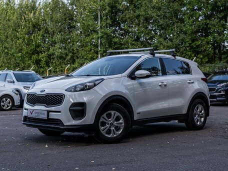 2018 Kia Sportage IV, белый, 1641000 рублей, вид 1