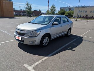 2021 Chevrolet Cobalt II Рестайлинг, серебристый, 620000 рублей, вид 1