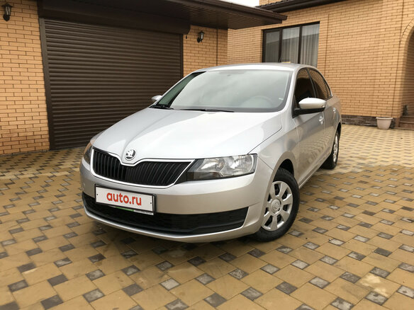 2018 Skoda Rapid I Рестайлинг, серебристый, 1450000 рублей - вид 1