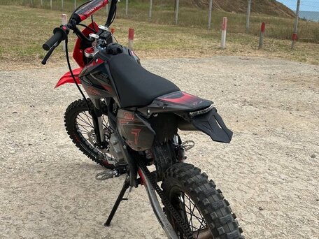 2024 Regulmoto Seven Medalist 150E, красный, 77000 рублей, вид 5