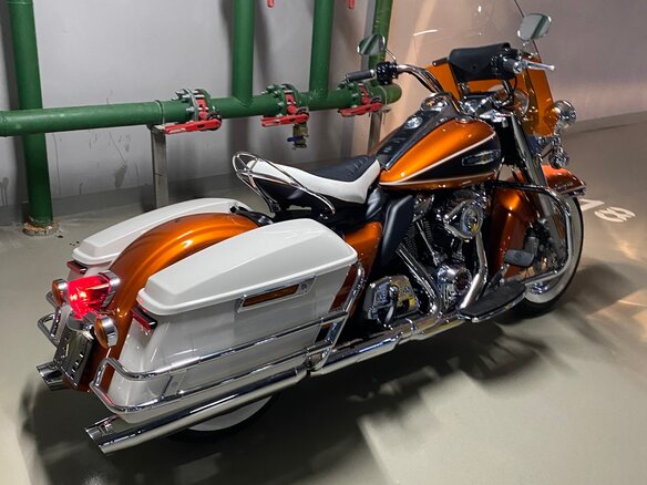 2023 Harley-Davidson Electra Glide, оранжевый, 2500000 рублей - вид 11